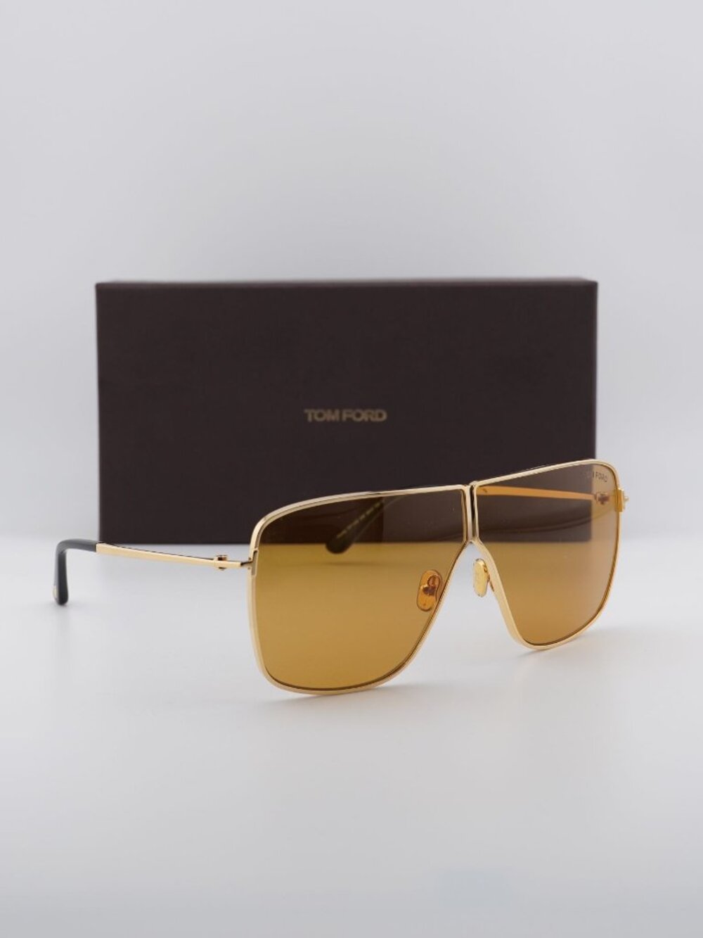 Tom Ford Huxley FT1159 30E Aviator Sunglasses - Gold / Gold